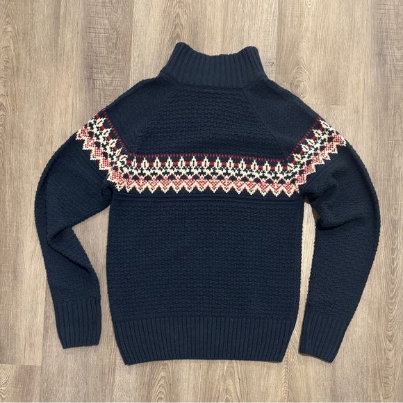 Classic New Caro Navy Sweater with Nordic Pattern - Picture 6 of 6